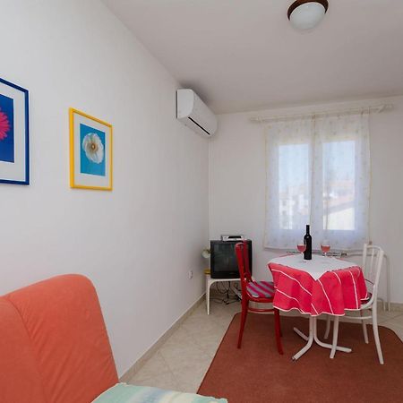 Apartments Milan Πόρετς Εξωτερικό φωτογραφία