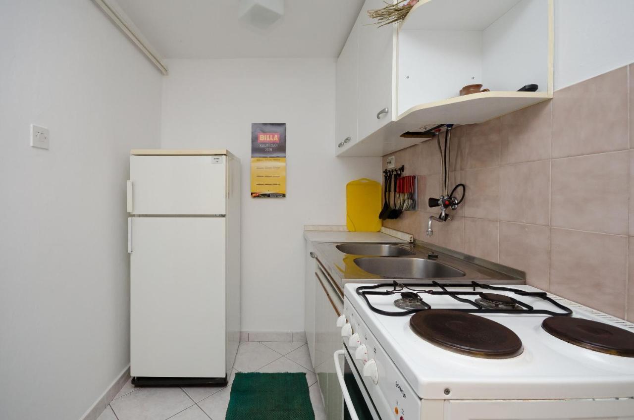 Apartments Milan Πόρετς Εξωτερικό φωτογραφία