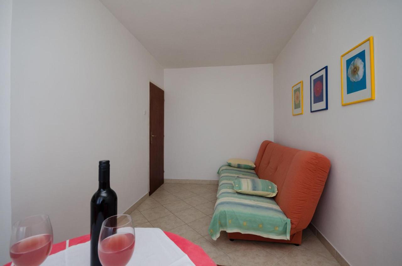 Apartments Milan Πόρετς Εξωτερικό φωτογραφία