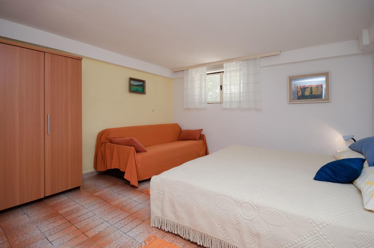 Apartments Milan Πόρετς Εξωτερικό φωτογραφία
