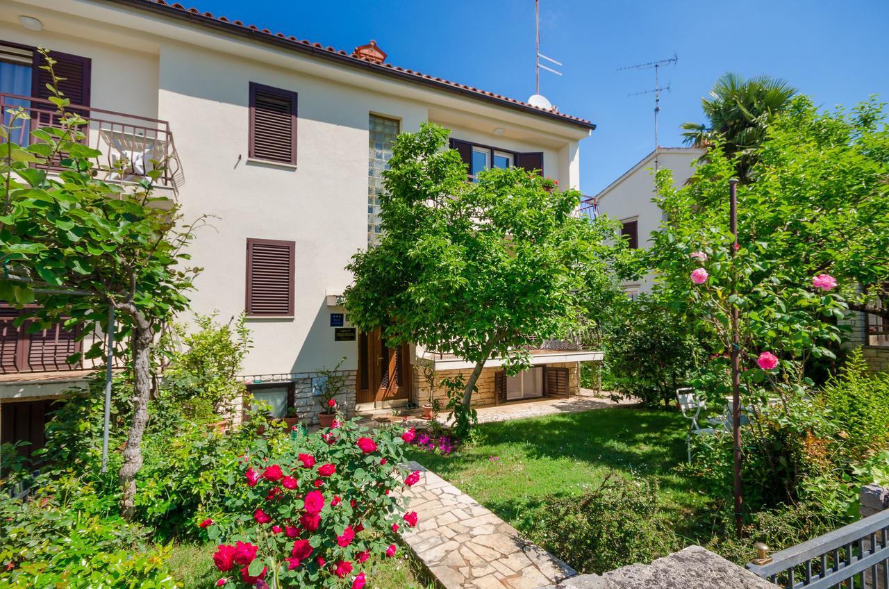 Apartments Milan Πόρετς Εξωτερικό φωτογραφία